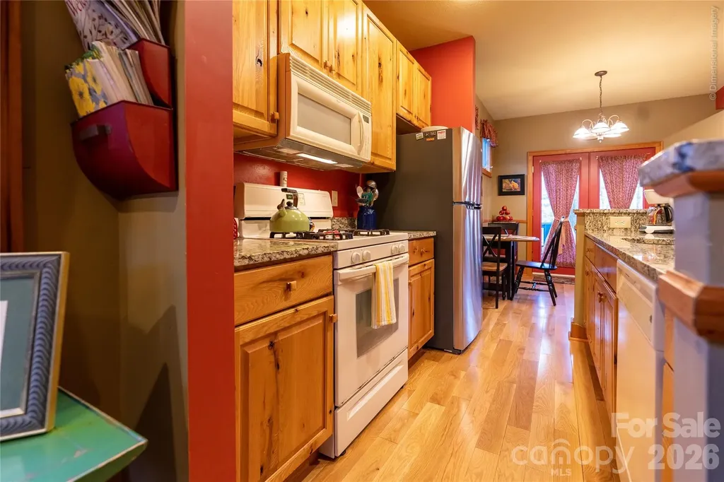 46 Rhett Drive Flat Rock NC 28731