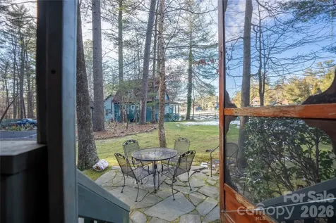 46 Rhett Drive Flat Rock NC 28731