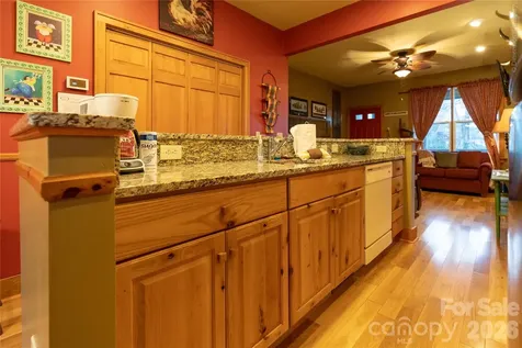 46 Rhett Drive Flat Rock NC 28731