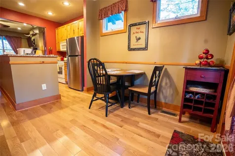 46 Rhett Drive Flat Rock NC 28731
