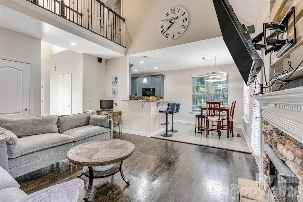 1915 Lynmore Drive Sherrills Ford NC 28673