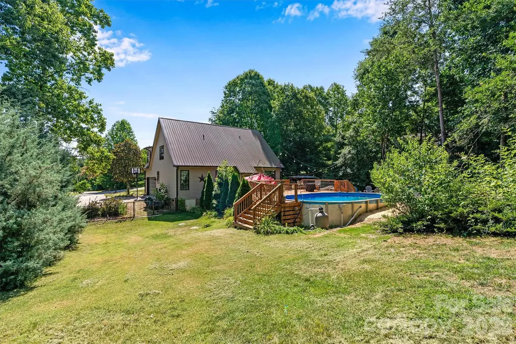 1915 Lynmore Drive Sherrills Ford NC 28673