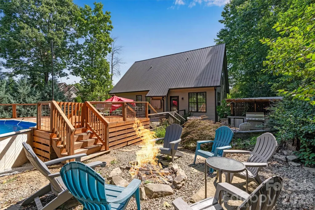 1915 Lynmore Drive Sherrills Ford NC 28673