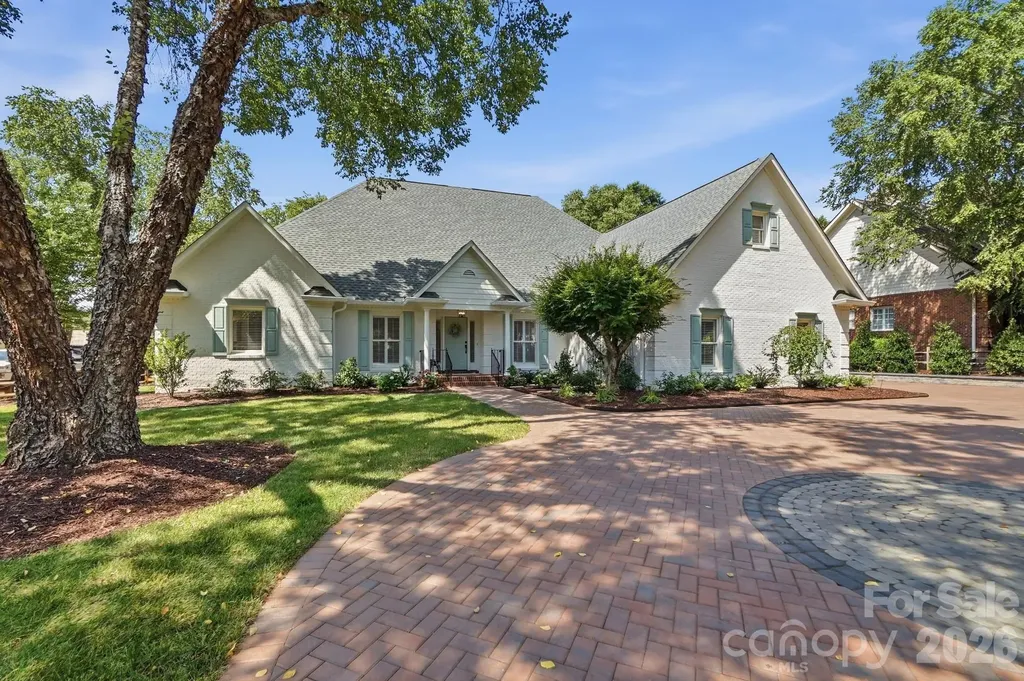 1136 Concord Road Davidson NC 28036