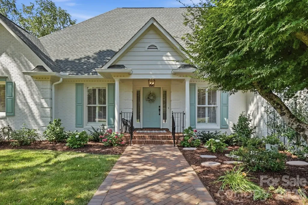 1136 Concord Road Davidson NC 28036