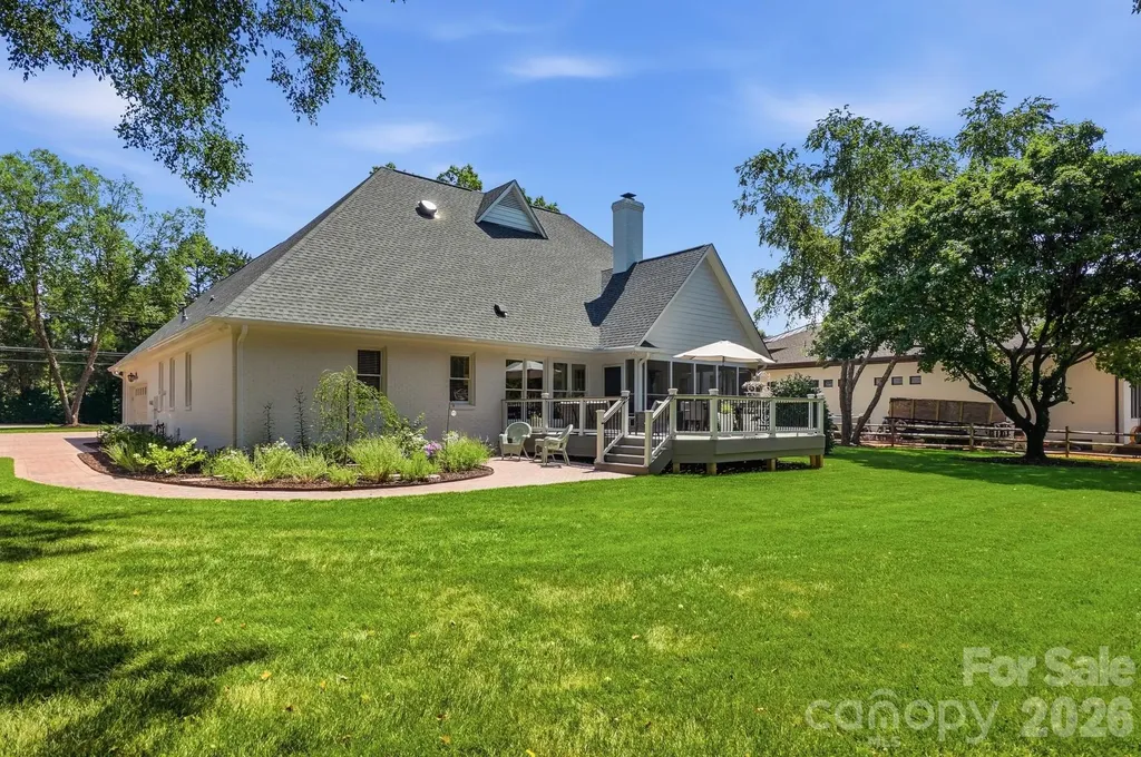 1136 Concord Road Davidson NC 28036