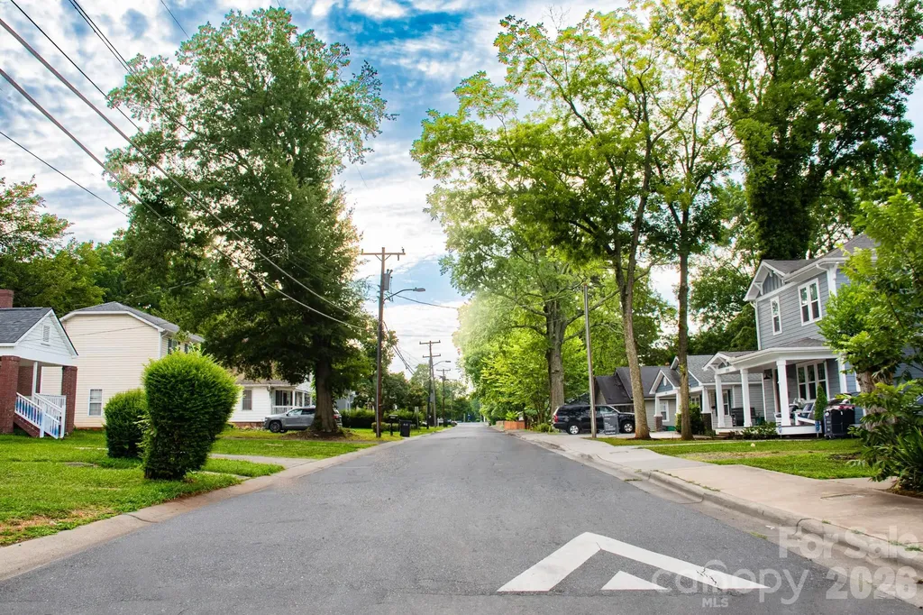2321 Dundeen Street Charlotte NC 28216