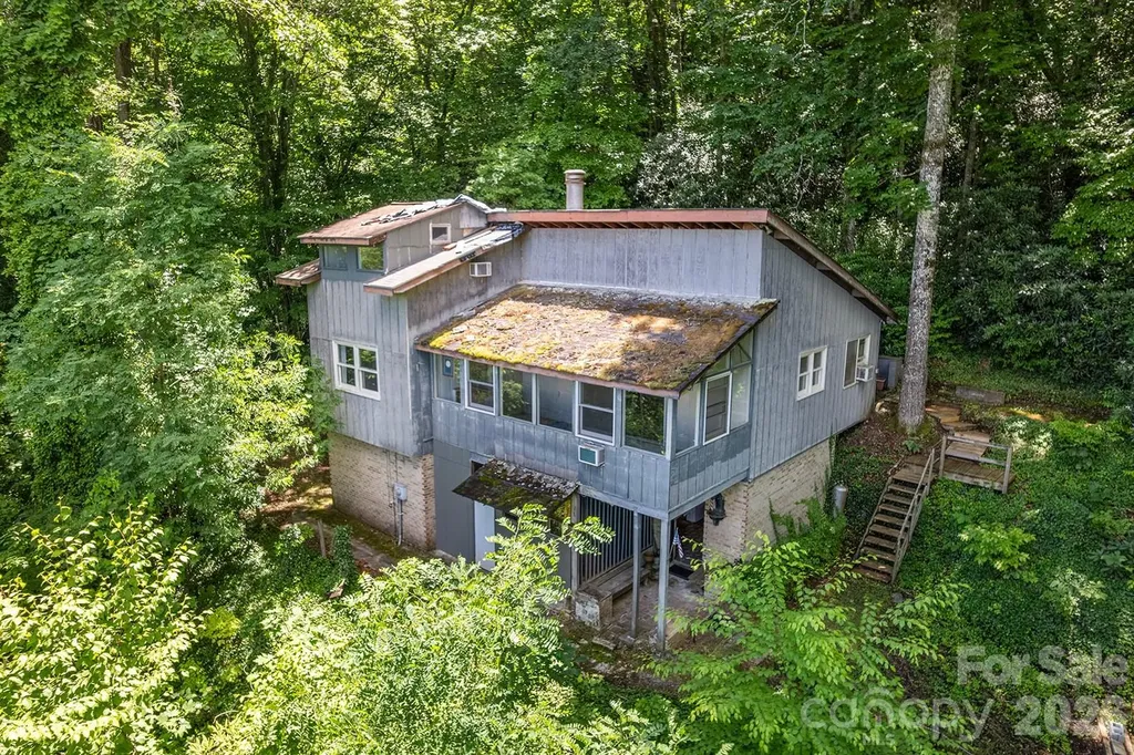 376 Stoney Brook Road Penrose NC 28766