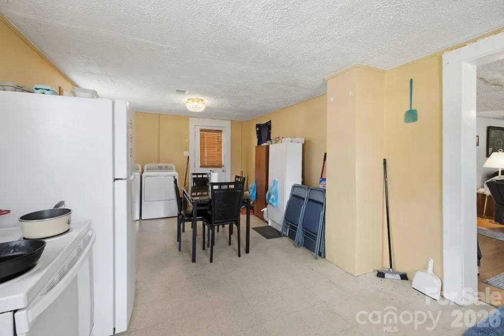 3948 Main Avenue Drive NW Hickory NC 28601