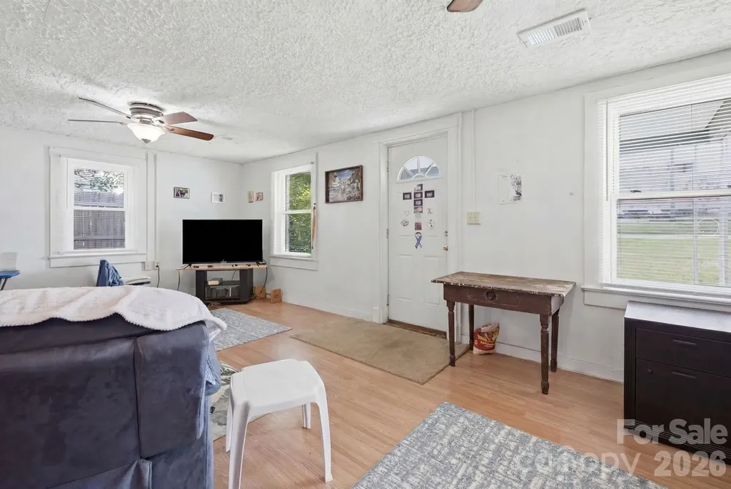 3948 Main Avenue Drive NW Hickory NC 28601