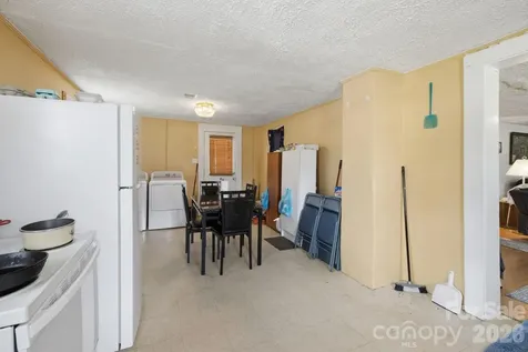 3948 Main Avenue Drive NW Hickory NC 28601