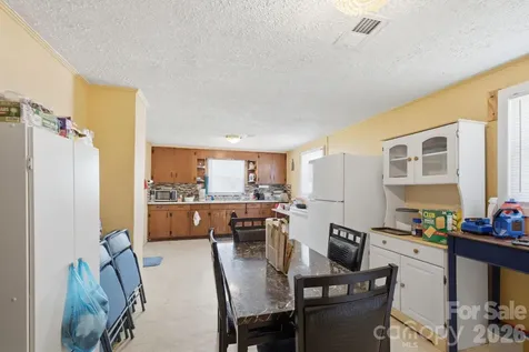 3948 Main Avenue Drive NW Hickory NC 28601