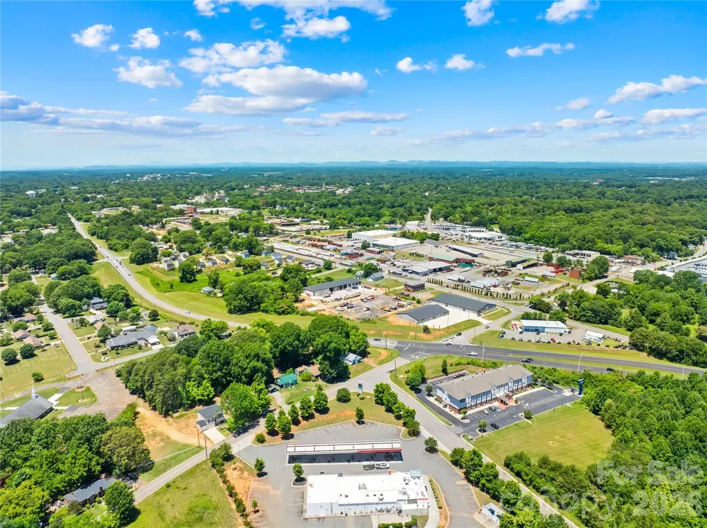 914 Wall Street Statesville NC 28677