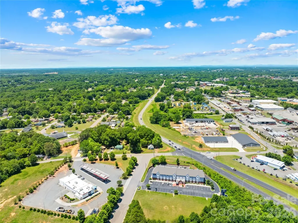 914 Wall Street Statesville NC 28677