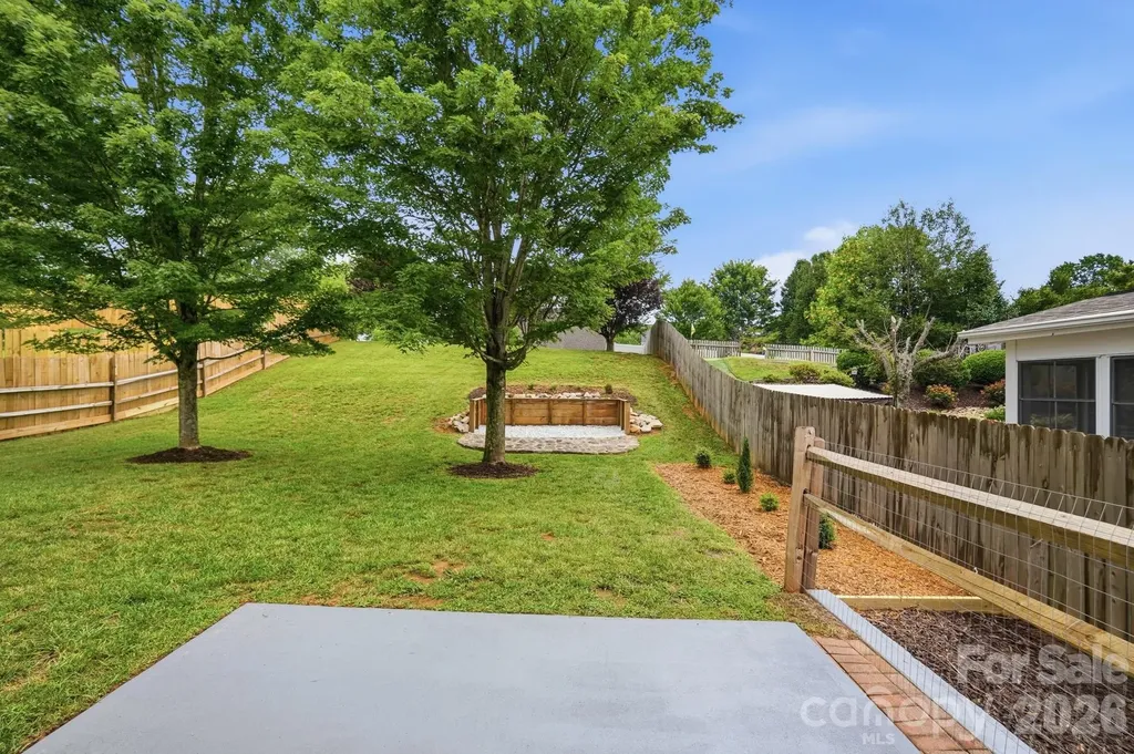 125 Morrocroft Lane Mooresville NC 28117