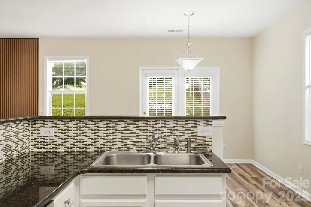 125 Morrocroft Lane Mooresville NC 28117