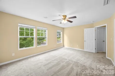 1831 Yaupon Road Charlotte NC 28215