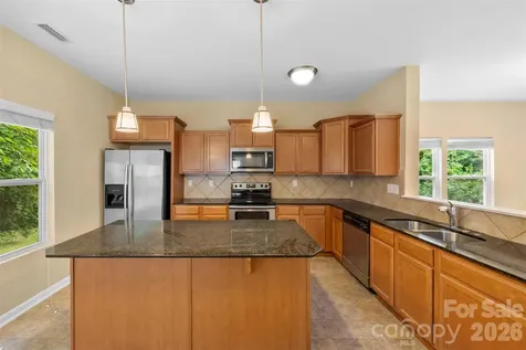 1831 Yaupon Road Charlotte NC 28215