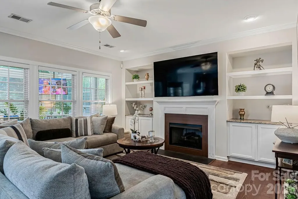 13731 Daltrey Lane Charlotte NC 28277