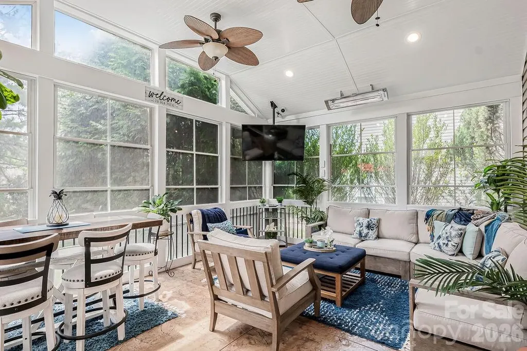 13731 Daltrey Lane Charlotte NC 28277