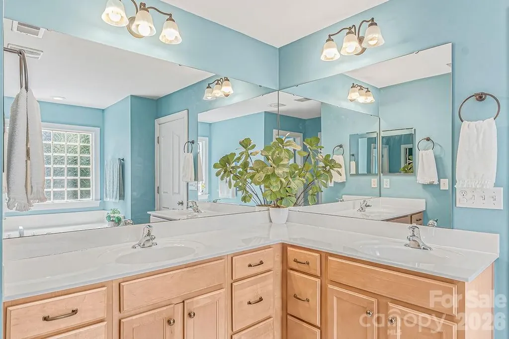 13731 Daltrey Lane Charlotte NC 28277