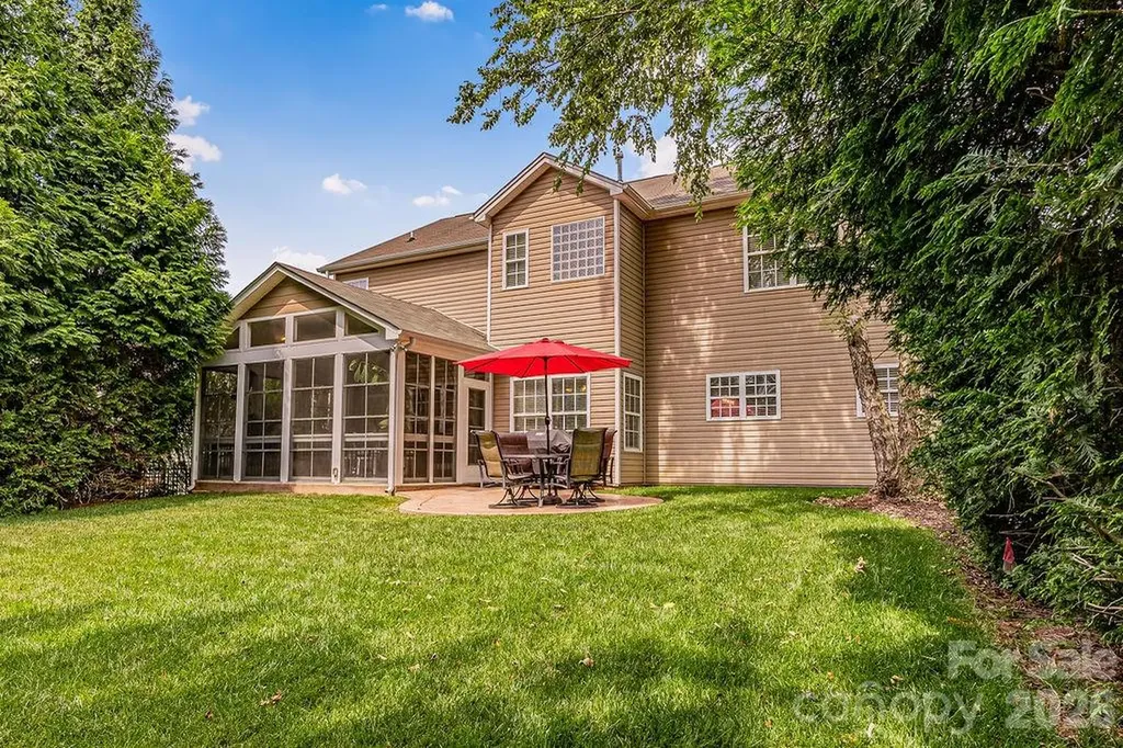 13731 Daltrey Lane Charlotte NC 28277