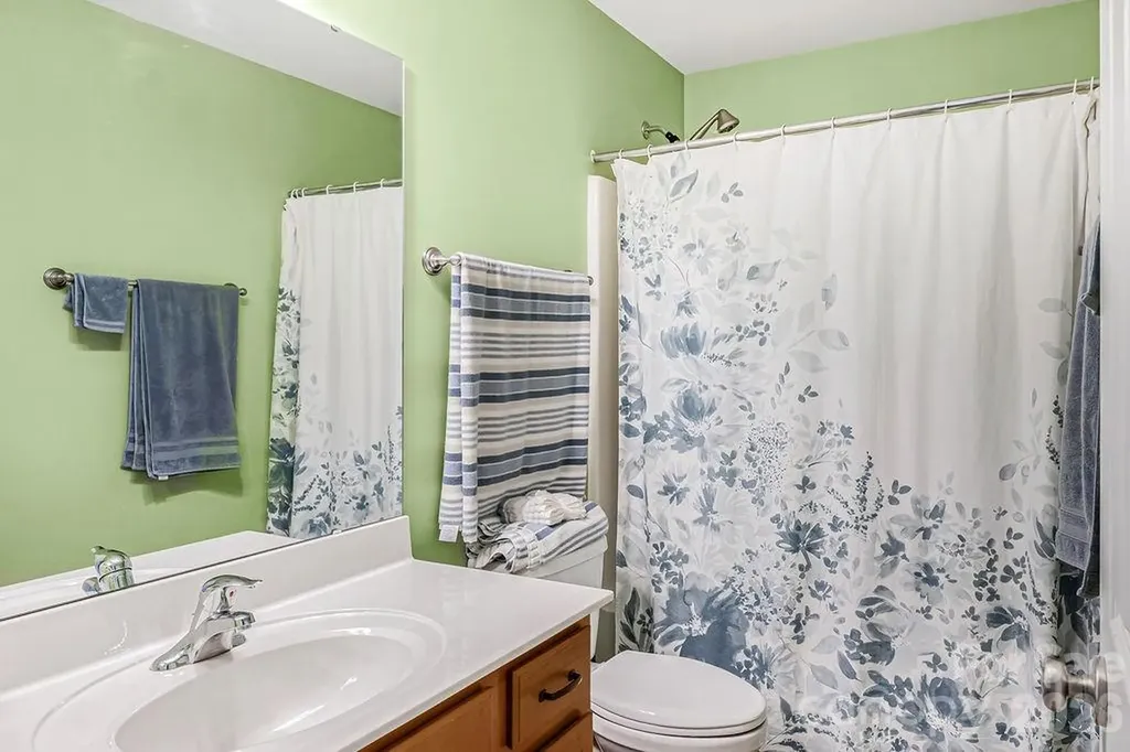 13731 Daltrey Lane Charlotte NC 28277