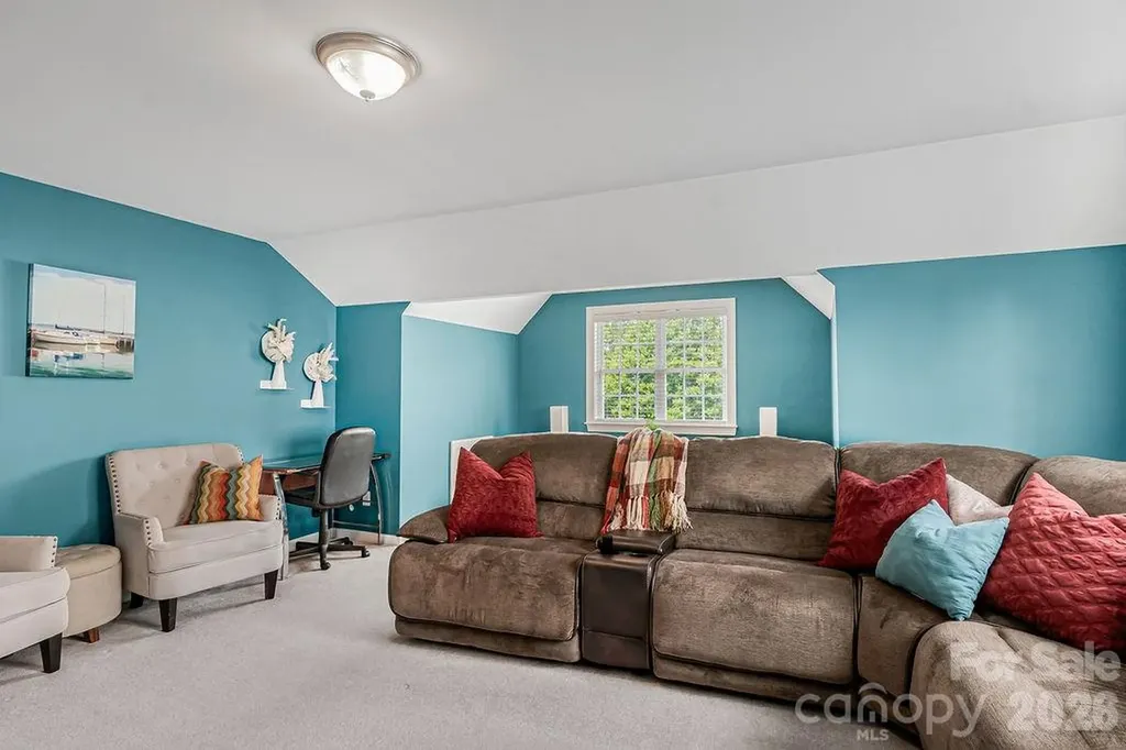 13731 Daltrey Lane Charlotte NC 28277