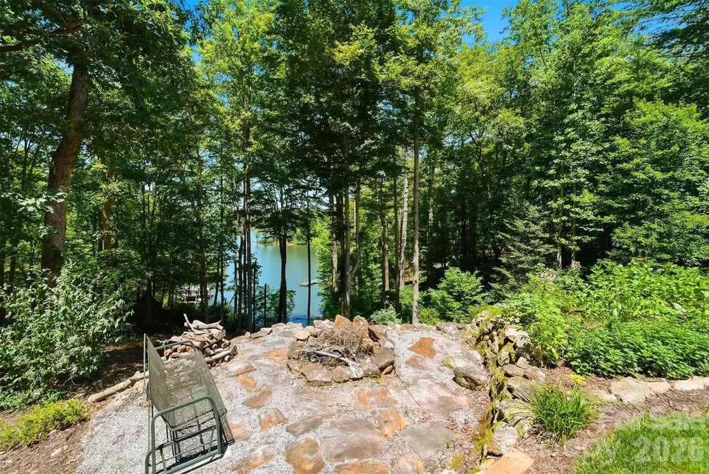 104 Rivercliff Drive W Connelly Springs NC 28612