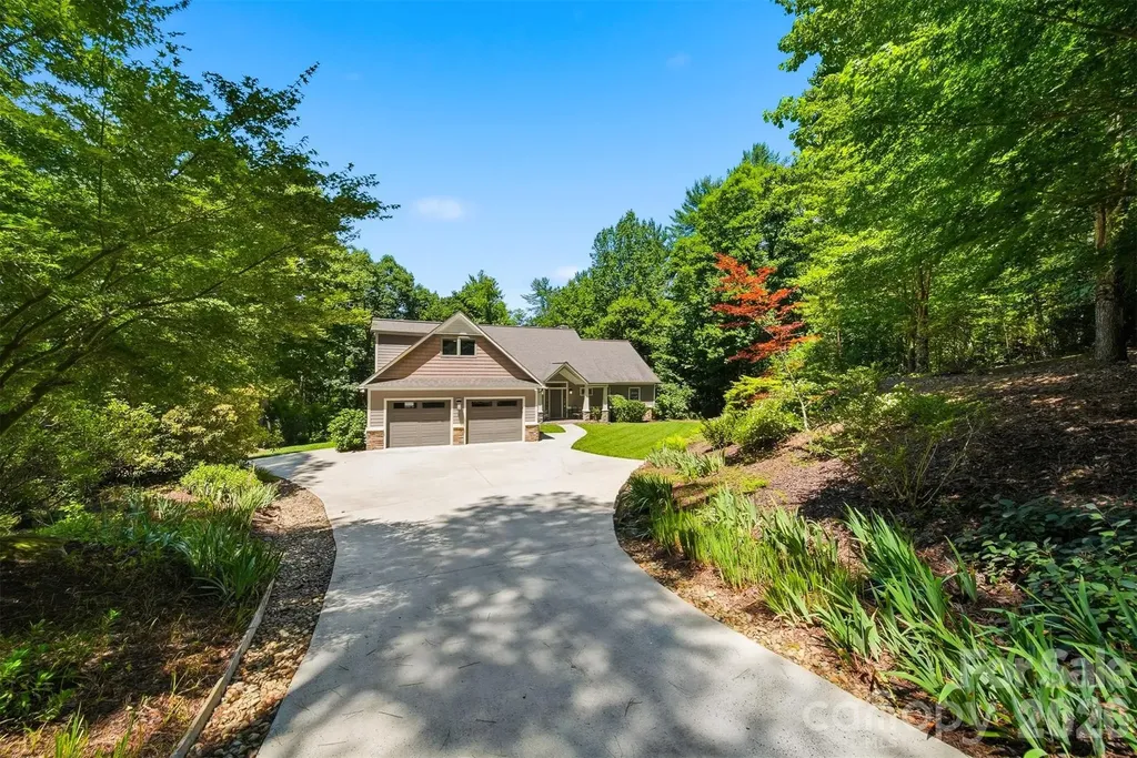 104 Rivercliff Drive W Connelly Springs NC 28612