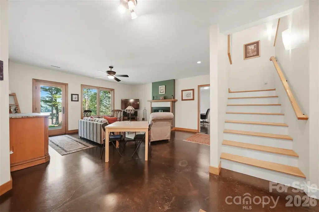 104 Rivercliff Drive W Connelly Springs NC 28612