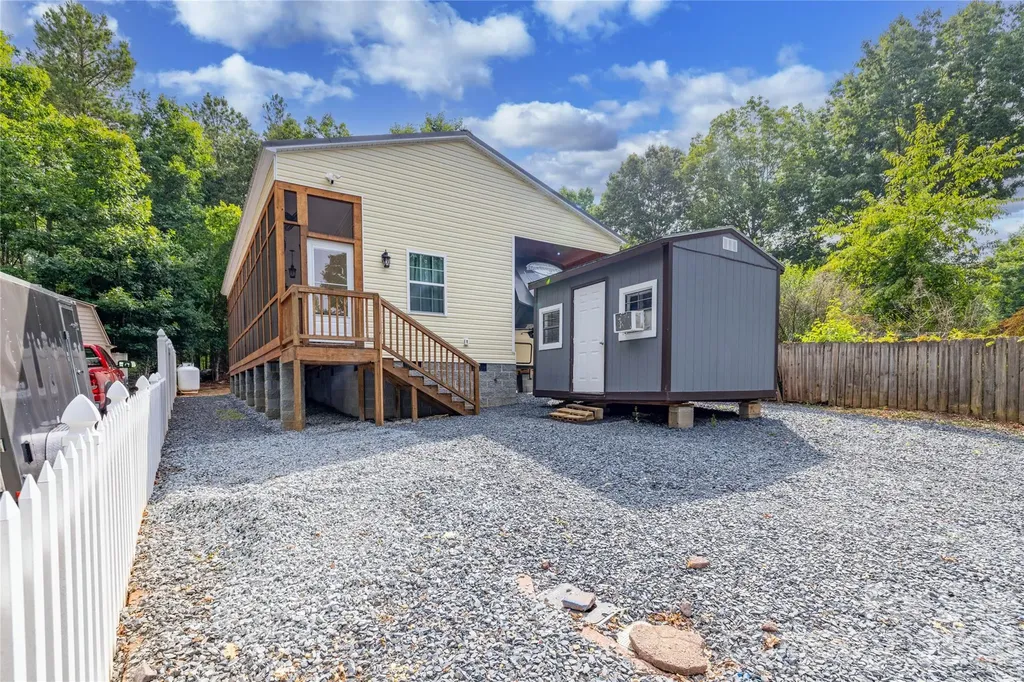 192 Roberts Ridge Road Mount Gilead NC 27306