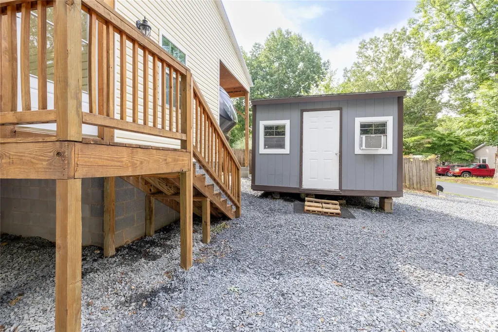 192 Roberts Ridge Road Mount Gilead NC 27306