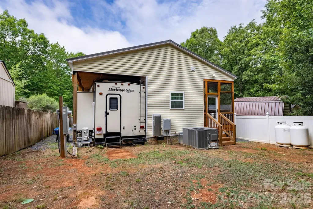 192 Roberts Ridge Road Mount Gilead NC 27306