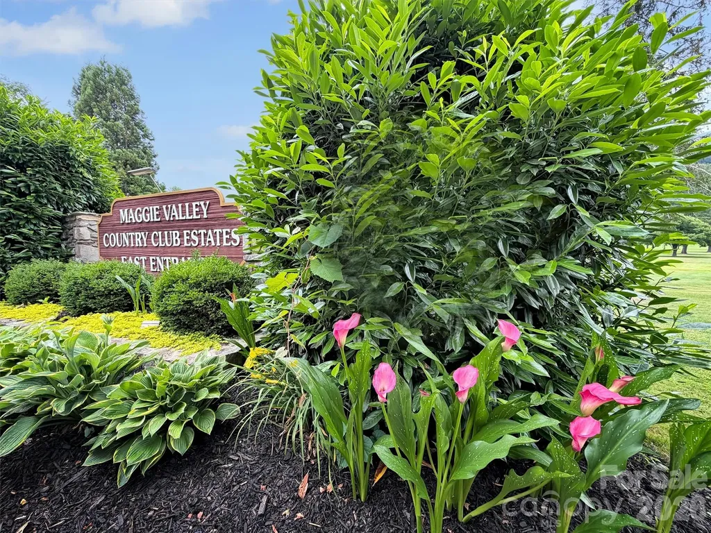245 Greenview Drive Maggie Valley NC 28751