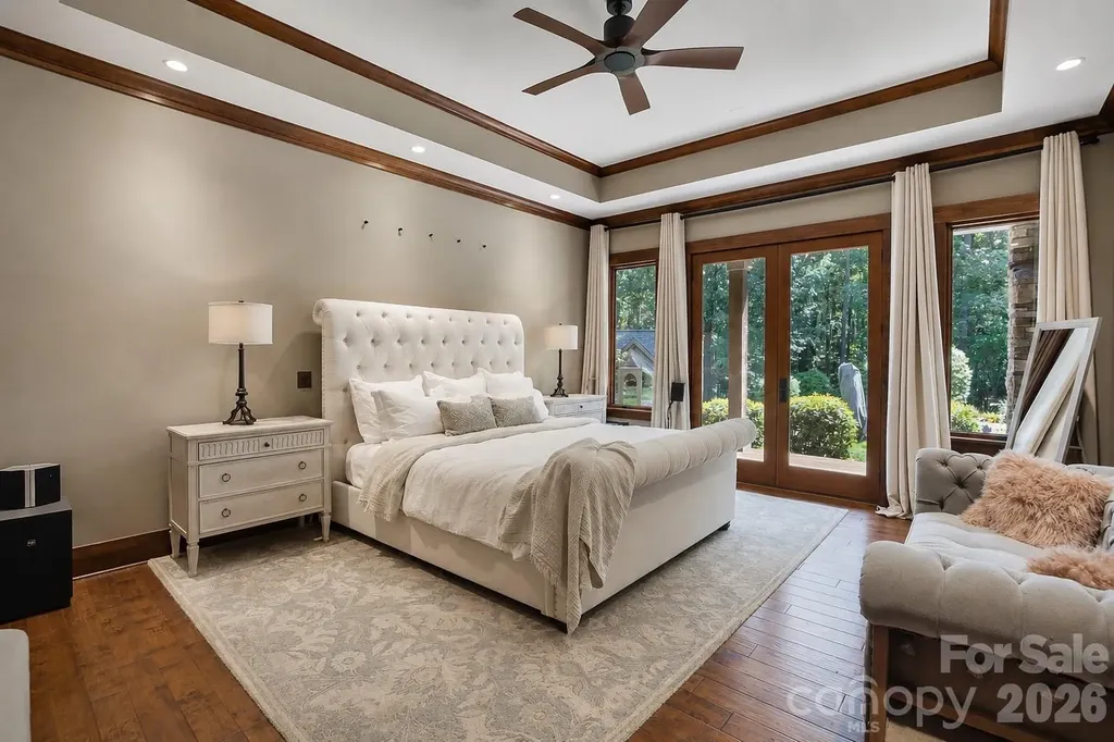 9208 Flying Eagle Lane Charlotte NC 28278