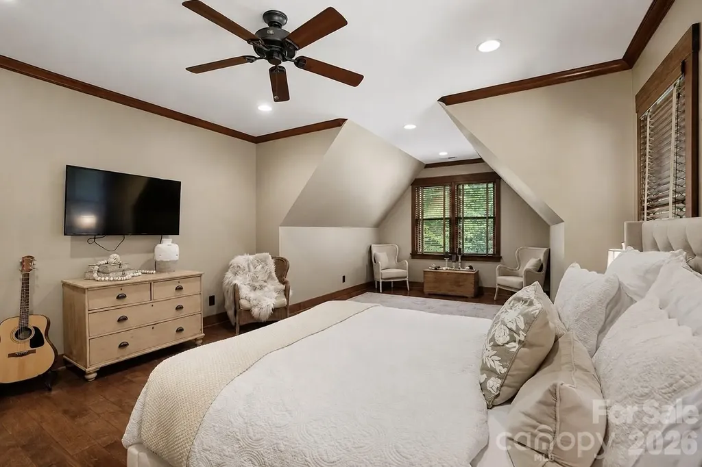 9208 Flying Eagle Lane Charlotte NC 28278