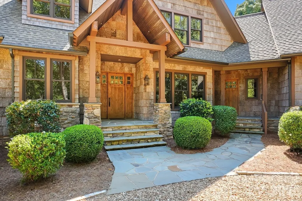 9208 Flying Eagle Lane Charlotte NC 28278