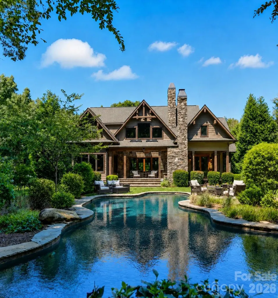 9208 Flying Eagle Lane Charlotte NC 28278