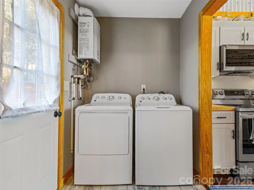 143 Fox Grape Hollow Road Mars Hill NC 28754