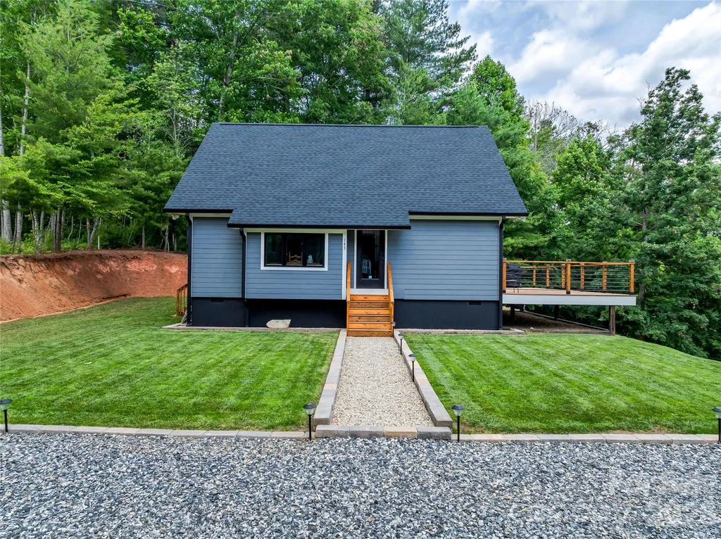 143 Fox Grape Hollow Road Mars Hill NC 28754