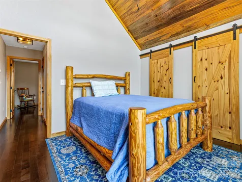 143 Fox Grape Hollow Road Mars Hill NC 28754