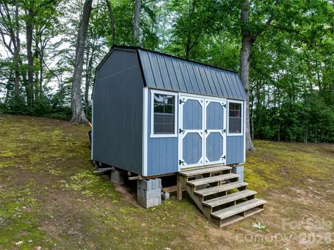 143 Fox Grape Hollow Road Mars Hill NC 28754