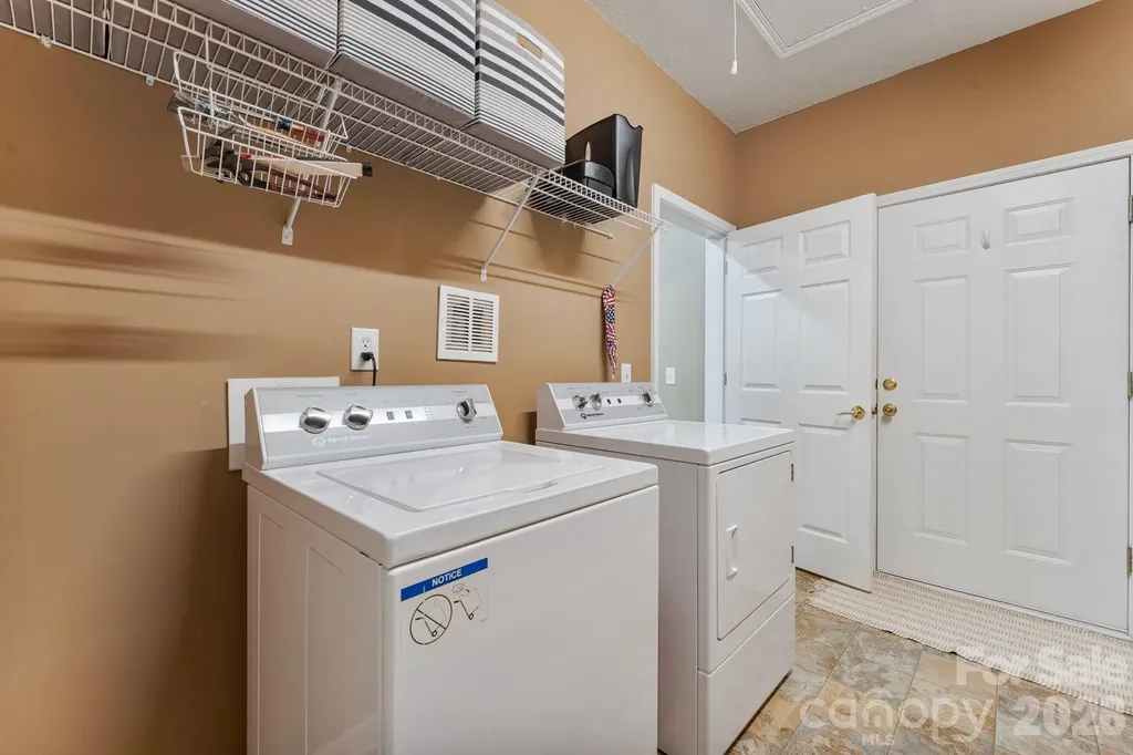 16627 Timber Crossing Road Charlotte NC 28213