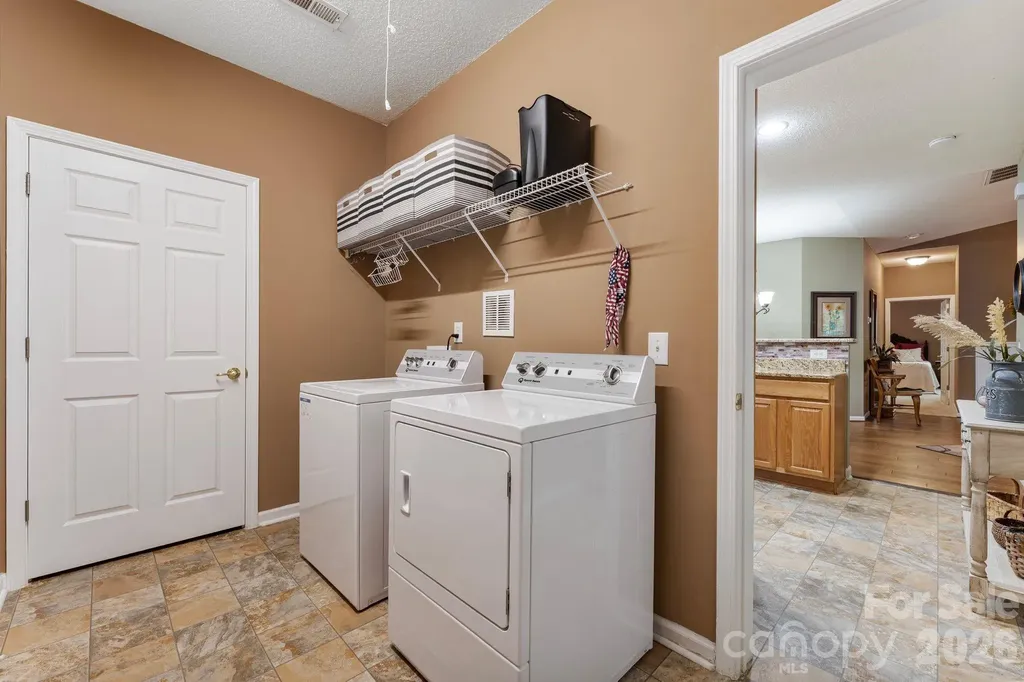 16627 Timber Crossing Road Charlotte NC 28213