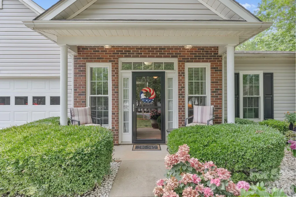 16627 Timber Crossing Road Charlotte NC 28213