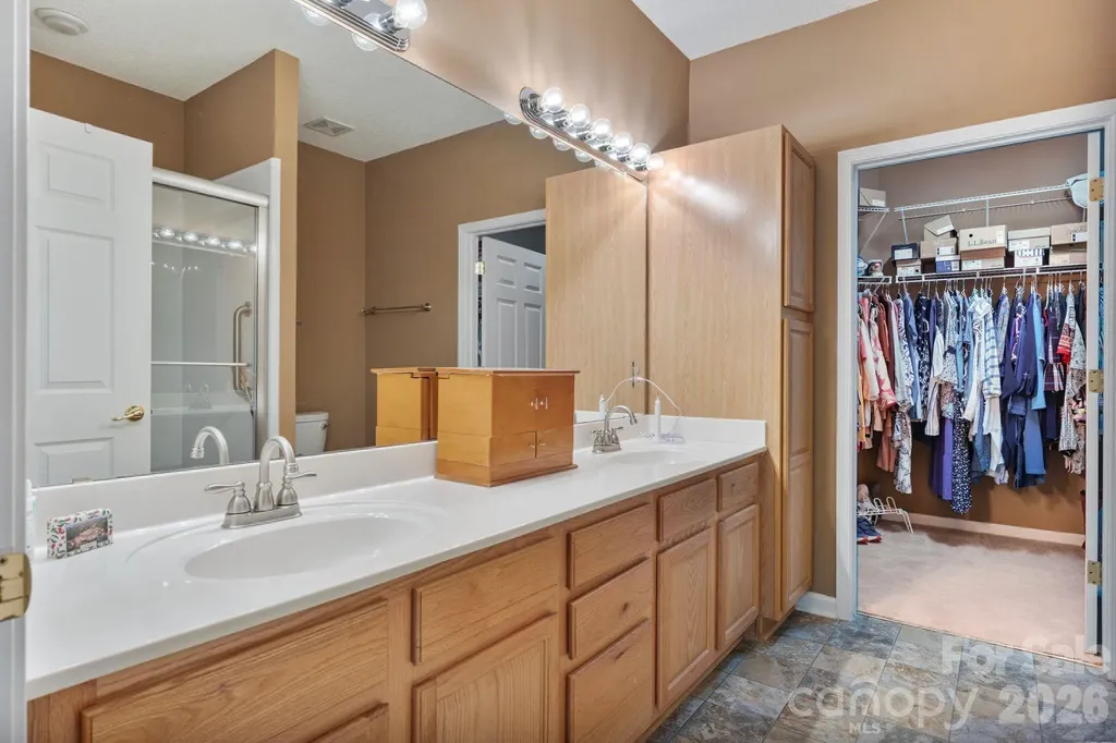 16627 Timber Crossing Road Charlotte NC 28213