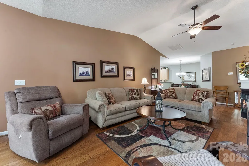 16627 Timber Crossing Road Charlotte NC 28213