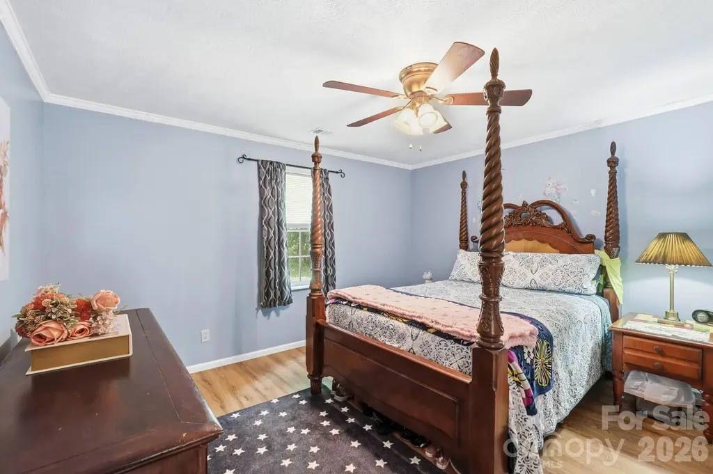 928 Oval Street Kannapolis NC 28081