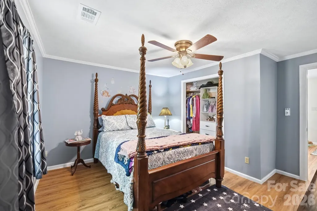 928 Oval Street Kannapolis NC 28081